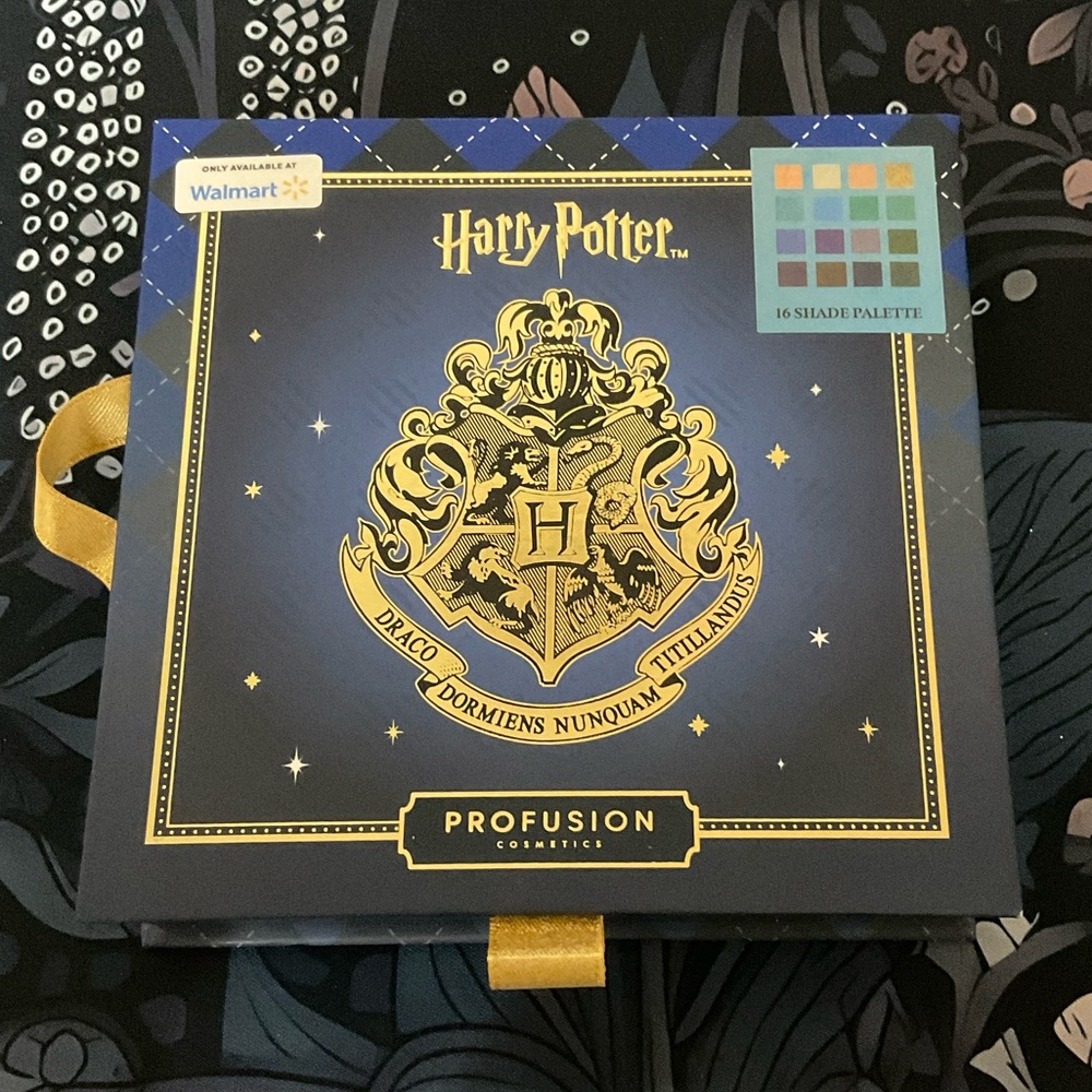 Harry Potter Light-Up Profusion Eyeshadow Palette